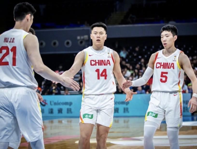 开云入口-记者:上海队延长李弘权假期,让新晋奶爸享受初为人父的喜悦